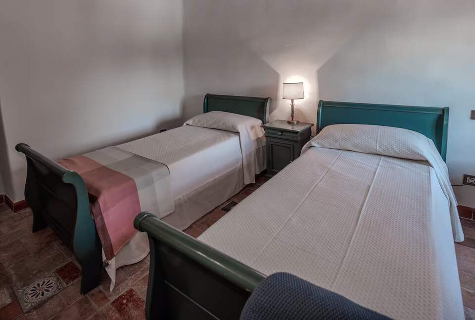 Tuscan Farmhouse Retreat with Infinity Pool & Views - Volterra, Italy