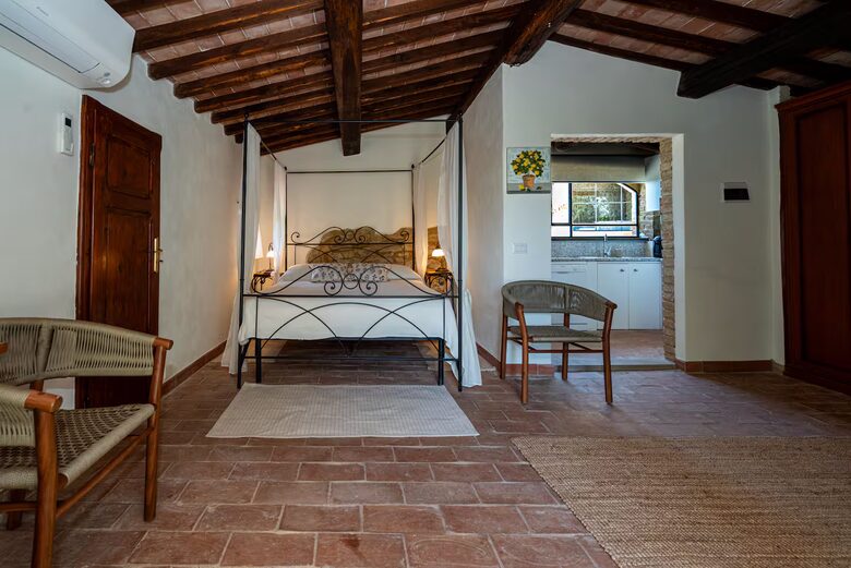 Tuscan Farmhouse Retreat with Infinity Pool & Views - Volterra, Italy