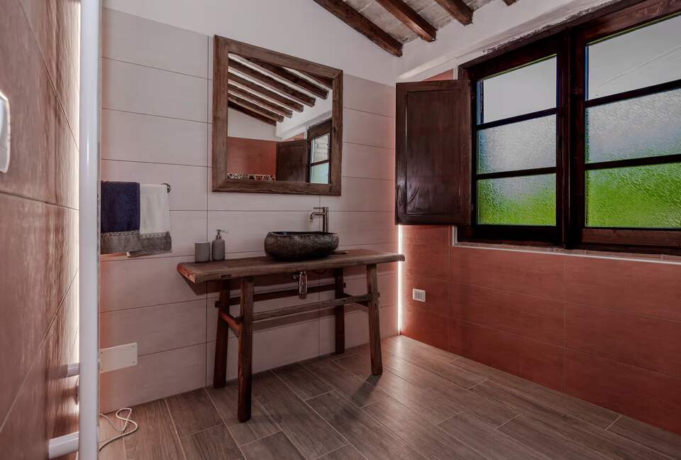 Tuscan Farmhouse Retreat with Infinity Pool & Views - Volterra, Italy