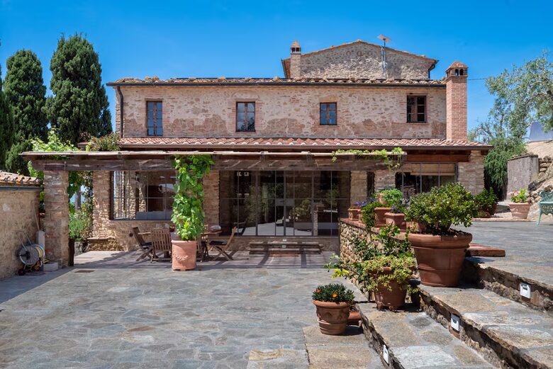 Tuscan Farmhouse Retreat with Infinity Pool & Views - Volterra, Italy