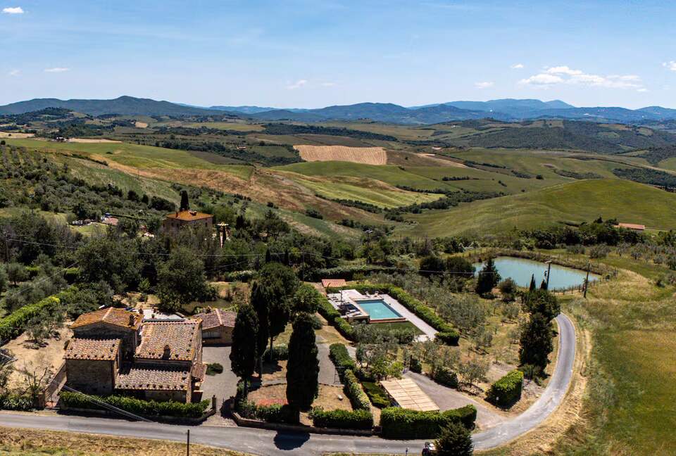 Tuscan Farmhouse Retreat with Infinity Pool & Views - Volterra, Italy
