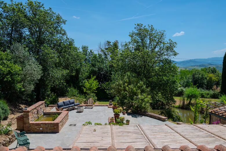 Tuscan Farmhouse Retreat with Infinity Pool & Views - Volterra, Italy
