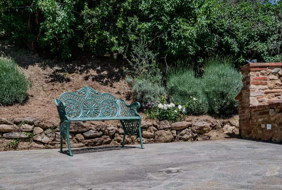 Tuscan Farmhouse Retreat with Infinity Pool & Views - Volterra, Italy