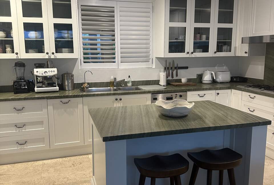 Modern Parkside Retreat Minutes from Bondi & Double Bay - Sydney, Australia