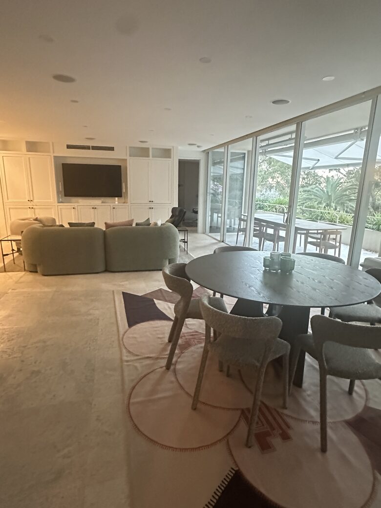 Modern Parkside Retreat Minutes from Bondi & Double Bay - Sydney, Australia