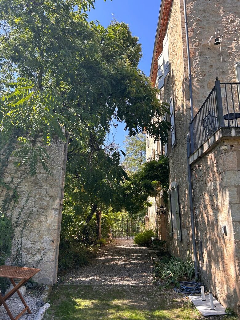 A Timeless French Château with Modern Elegance - Saint-Jean-Poutge, France