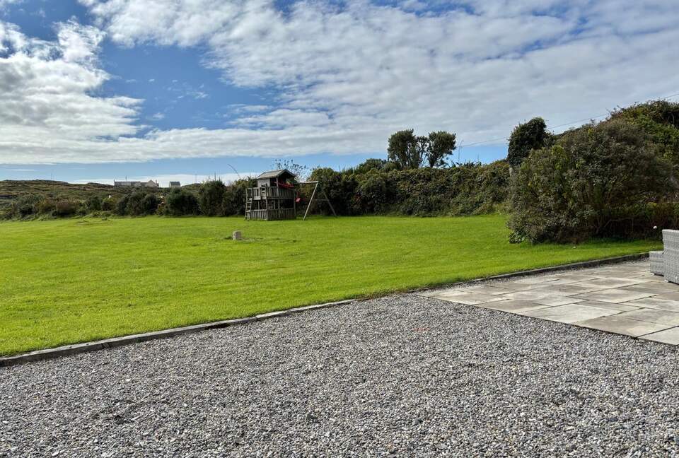 Tasteful Family Residence Overlooking Atlantic Isles - Clifden, Ireland