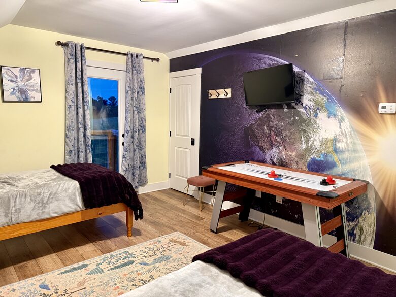 Neverland! A Fairy Home where Dreams come true! - Kodak, Tennessee