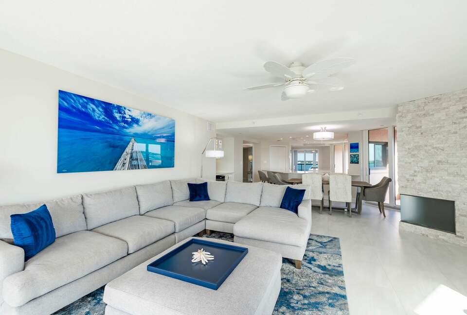 Elegant Clearwater Beach Escape with Gulf and Bay Views - Clearwater, Florida