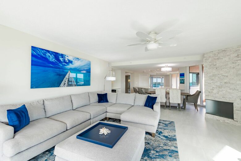 Elegant Clearwater Beach Escape with Gulf and Bay Views - Clearwater, Florida