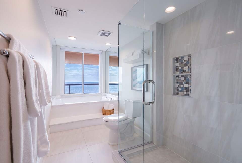 Elegant Clearwater Beach Escape with Gulf and Bay Views - Clearwater, Florida