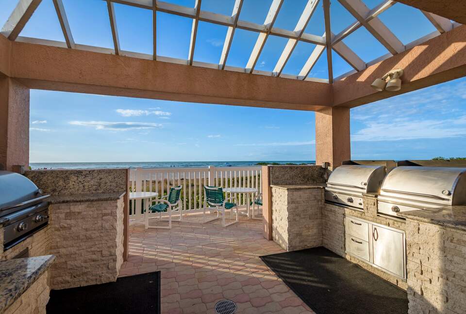 Elegant Clearwater Beach Escape with Gulf and Bay Views - Clearwater, Florida