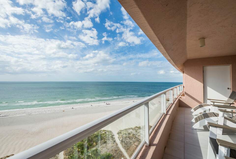 Elegant Clearwater Beach Escape with Gulf and Bay Views - Clearwater, Florida