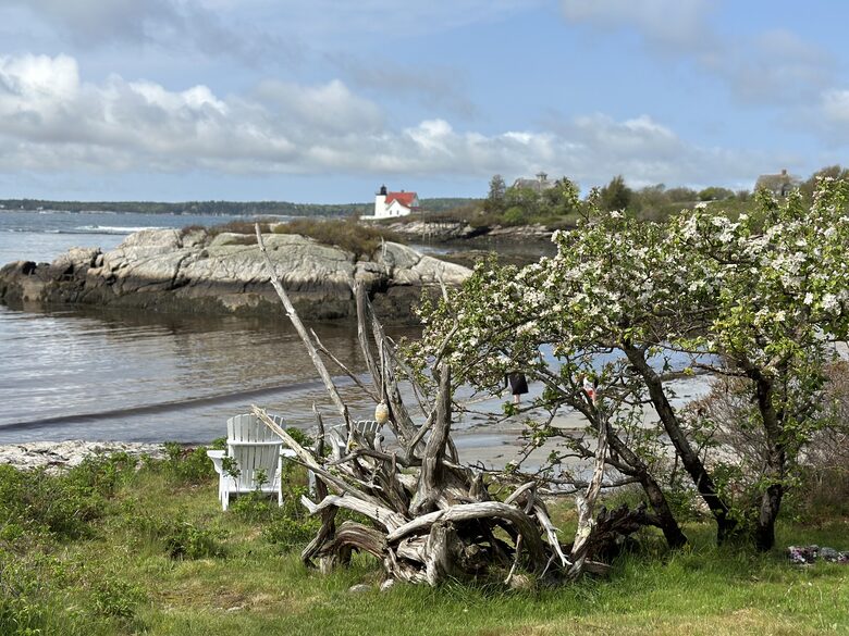 Charming 4-Bed Cottage with Bay Views near Boothbay Harbor - Southport, Maine