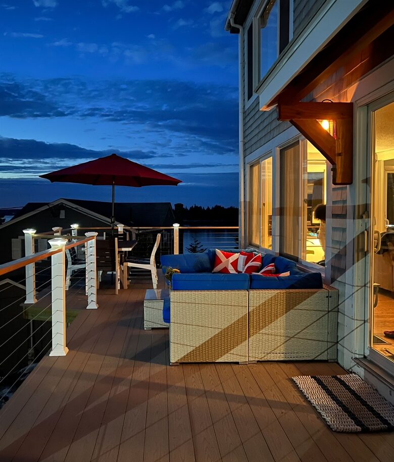 Charming 4-Bed Cottage with Bay Views near Boothbay Harbor - Southport, Maine