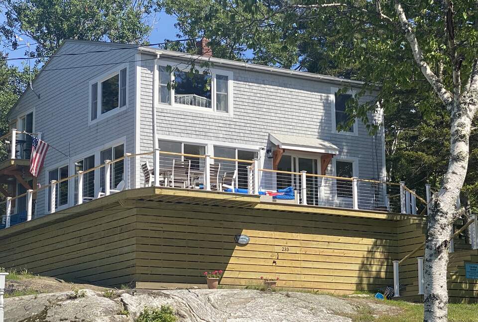 Charming 4-Bed Cottage with Bay Views near Boothbay Harbor - Southport, Maine