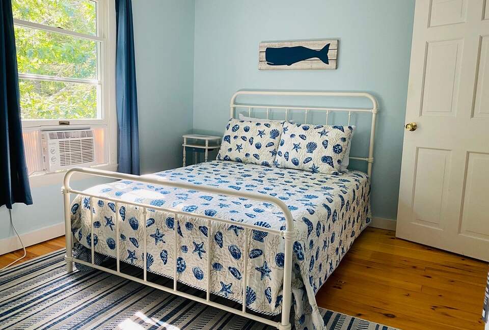 Charming 4-Bed Cottage with Bay Views near Boothbay Harbor - Southport, Maine