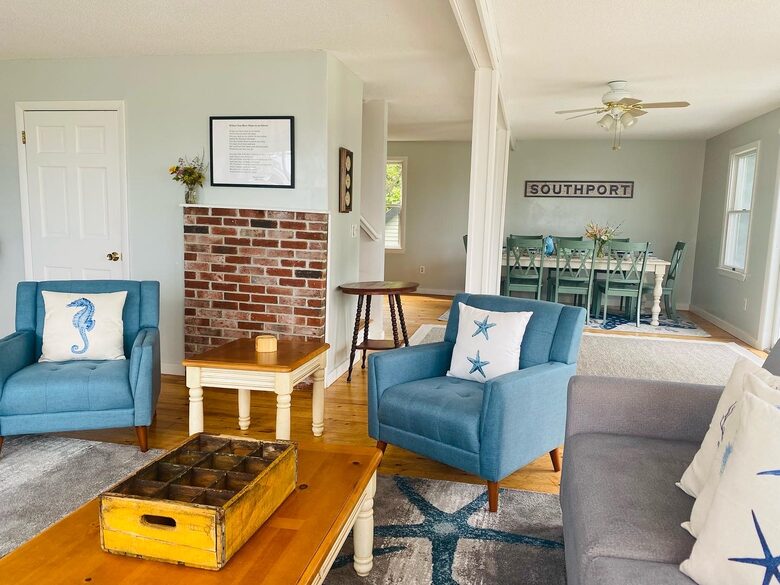 Charming 4-Bed Cottage with Bay Views near Boothbay Harbor - Southport, Maine