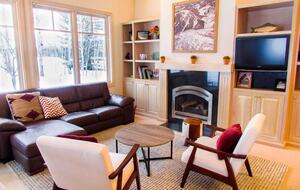 Living room with gas fireplace