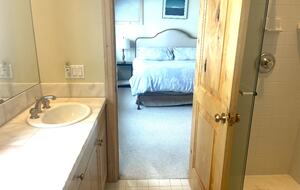 Cozy 2BR Ketchum Cabin with Views & Private Patio - Ketchum, Idaho