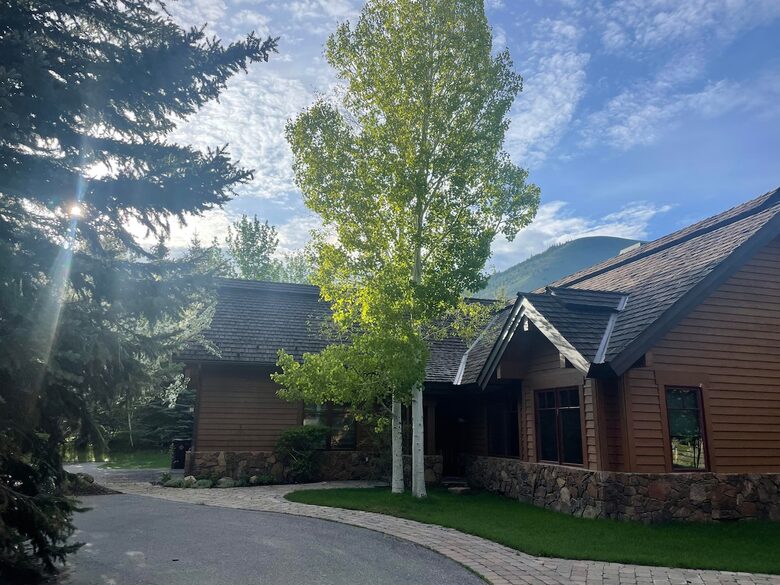 Cozy 2BR Ketchum Cabin with Views & Private Patio - Ketchum, Idaho