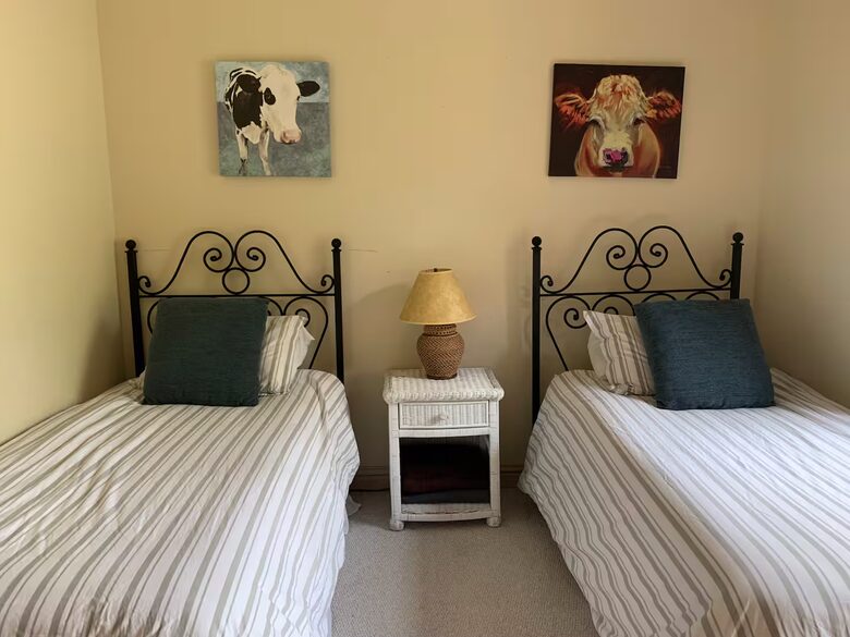 Cozy 2BR Ketchum Cabin with Views & Private Patio - Ketchum, Idaho