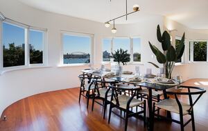 Harbourfront Luxury Penthouse in Darling Point - Sydney, Australia