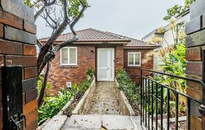 Harbourfront Luxury Penthouse in Darling Point - Sydney, Australia