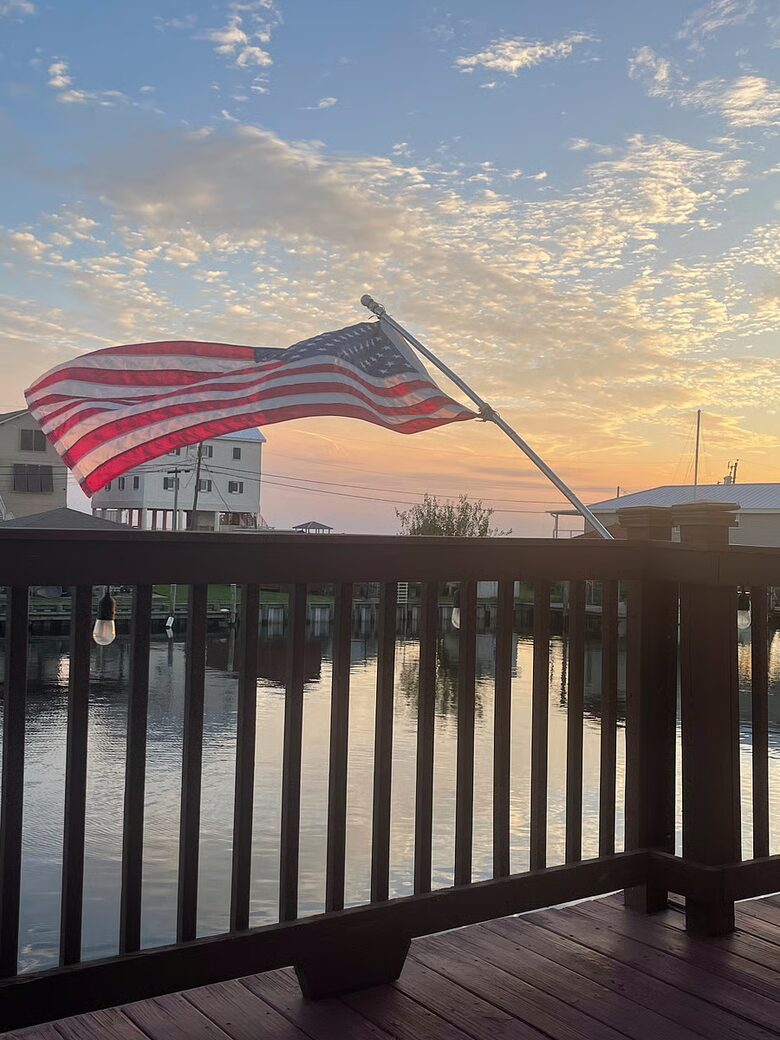 Waterfront Escape 20 minutes to New Orleans - Slidell, Louisiana