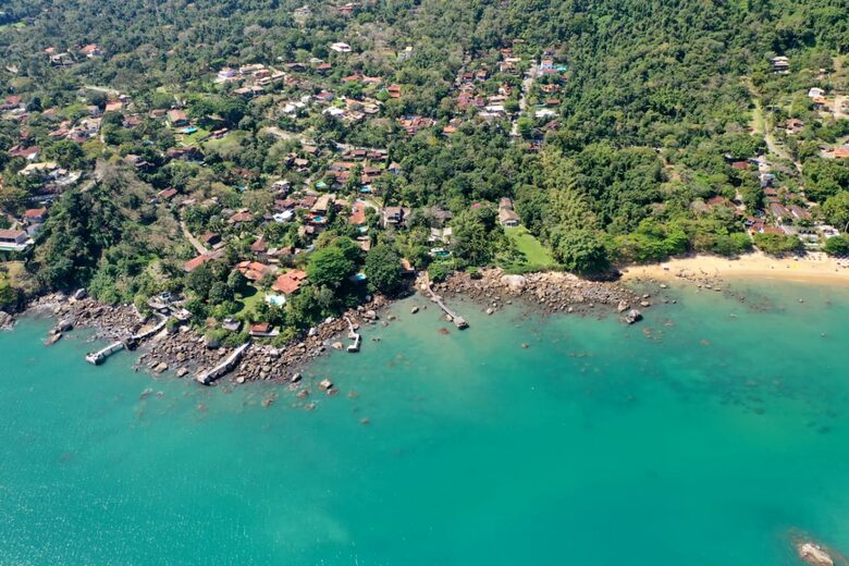 Sunset Elegance on Baía da Praia do Julião - Ilhabela, Brazil