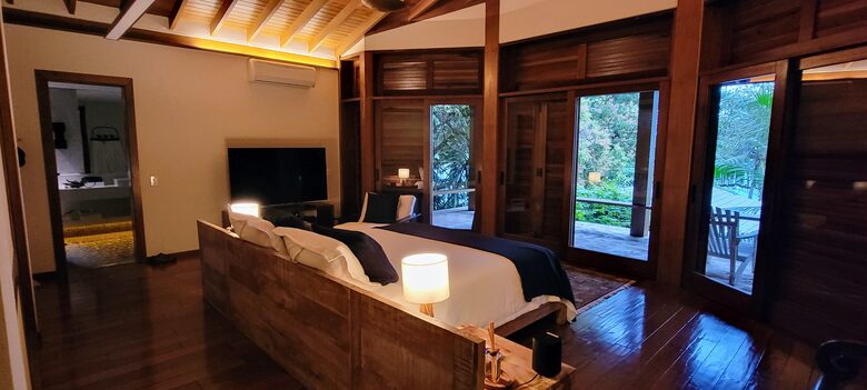 Sunset Elegance on Baía da Praia do Julião - Ilhabela, Brazil