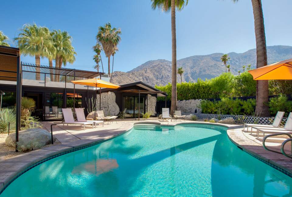 Exquisite Mid-Century Escape in Old Las Palmas - Palm Springs, California