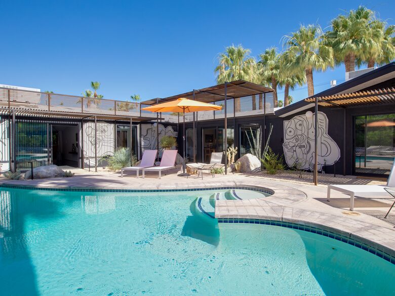 Exquisite Mid-Century Escape in Old Las Palmas - Palm Springs, California