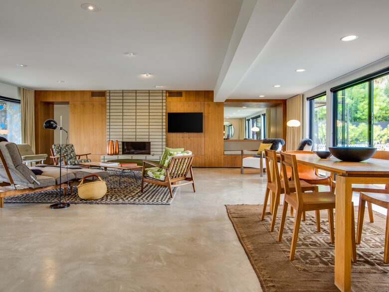 Exquisite Mid-Century Escape in Old Las Palmas - Palm Springs, California