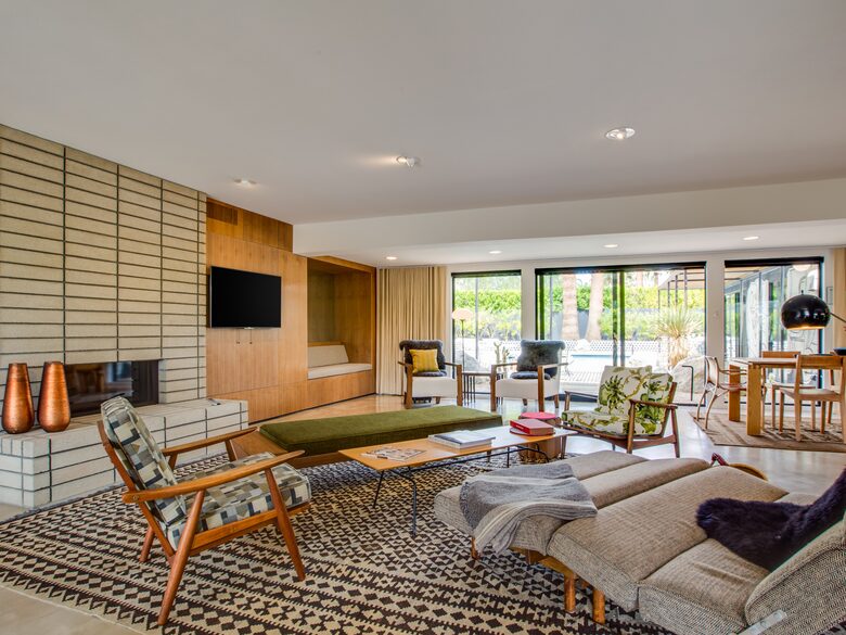 Exquisite Mid-Century Escape in Old Las Palmas - Palm Springs, California