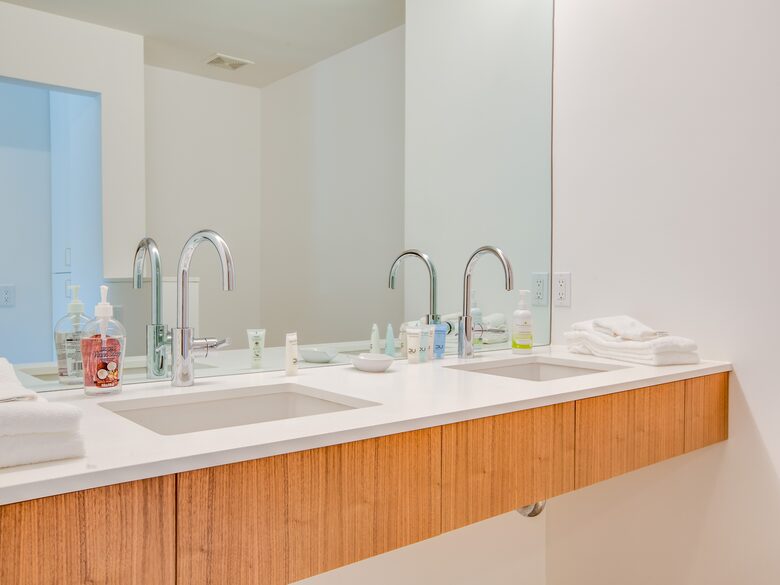 Exquisite Mid-Century Escape in Old Las Palmas - Palm Springs, California