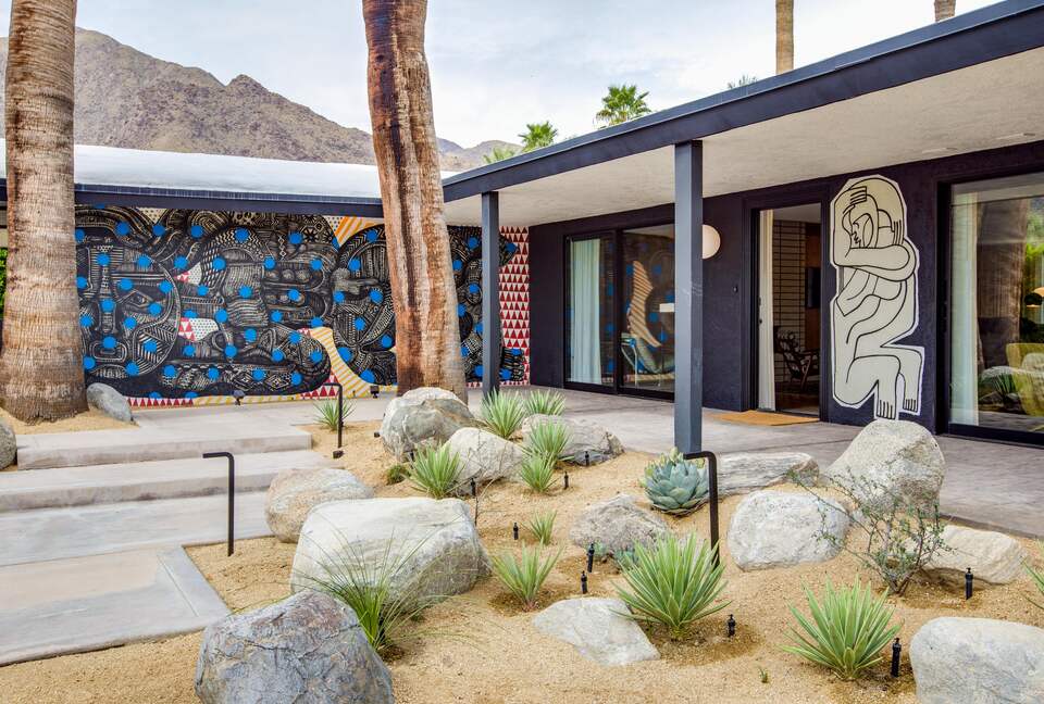 Exquisite Mid-Century Escape in Old Las Palmas - Palm Springs, California