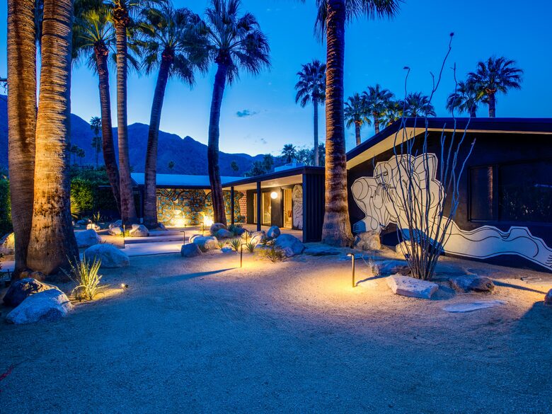 Exquisite Mid-Century Escape in Old Las Palmas - Palm Springs, California