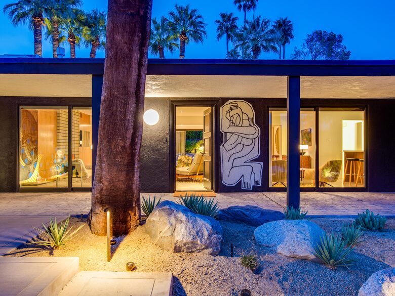 Exquisite Mid-Century Escape in Old Las Palmas - Palm Springs, California