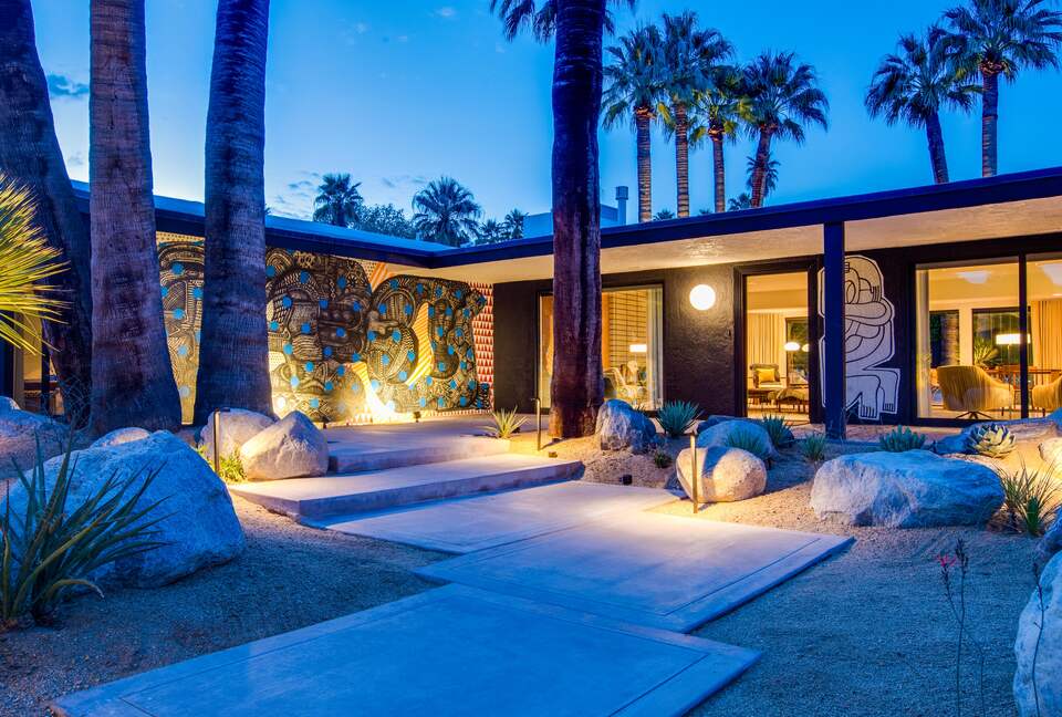Exquisite Mid-Century Escape in Old Las Palmas - Palm Springs, California