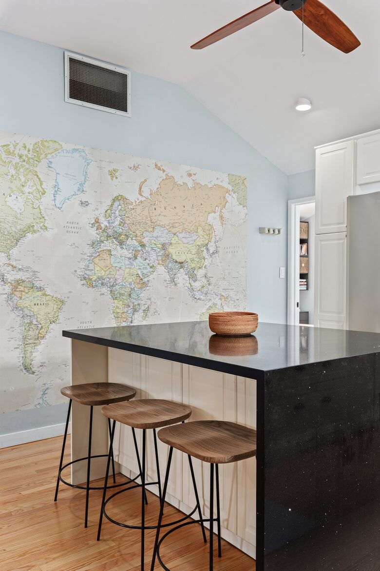 Modern Coastal Retreat in Long Beach - Long Beach, California