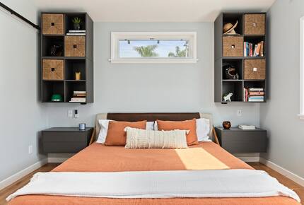 Modern Coastal Retreat in Long Beach - Long Beach, California