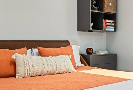 Modern Coastal Retreat in Long Beach - Long Beach, California