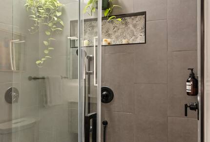 Modern Coastal Retreat in Long Beach - Long Beach, California