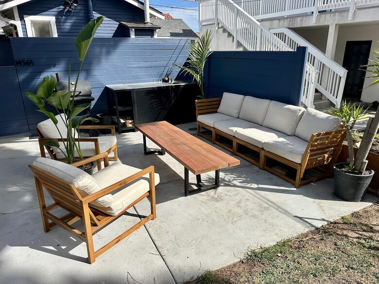 Modern Coastal Retreat in Long Beach - Long Beach, California