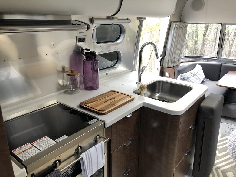 Easter's First Blooms at the Estate and Late April Exclusive Tulip Extravaganza - Woodstock, New York