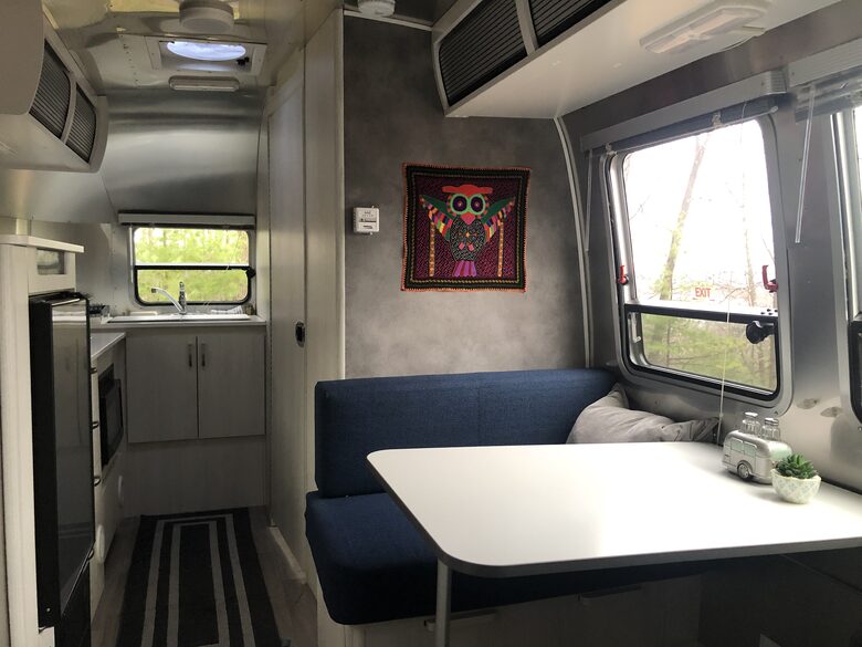 Easter's First Blooms at the Estate and Late April Exclusive Tulip Extravaganza - Woodstock, New York