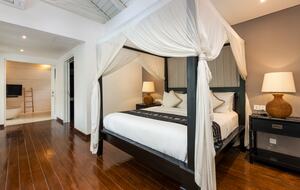 Architect-Designed Seminyak Oasis with Private Pool - Seminyak, Indonesia