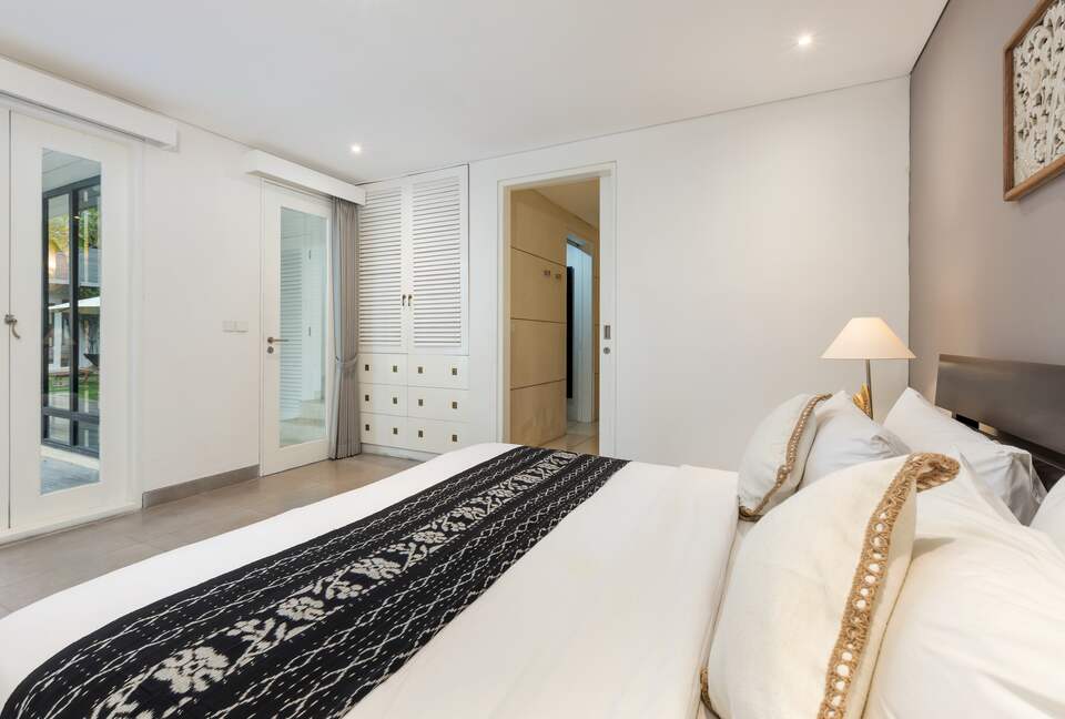 Architect-Designed Seminyak Oasis with Private Pool - Seminyak, Indonesia