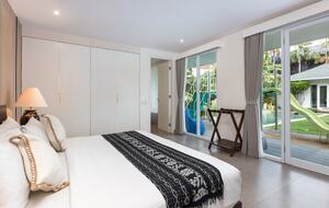 Architect-Designed Seminyak Oasis with Private Pool - Seminyak, Indonesia